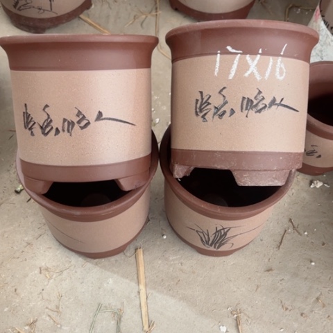 紫砂花盆    60-4。      