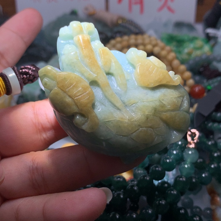 翡翠颈饰未镶嵌保真天然A货翡翠