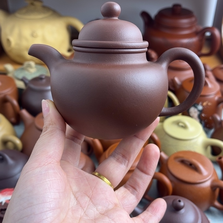 紫砂茶壶180cc紫泥半手