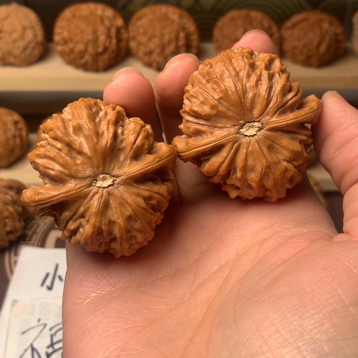 文玩核桃吊坠林*金麒麟