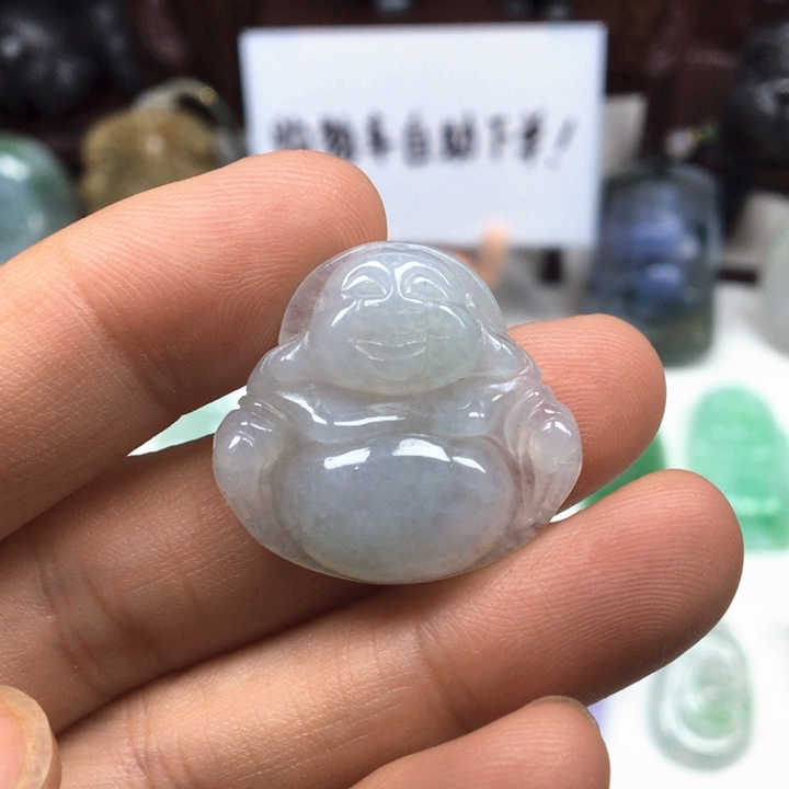 翡翠未镶嵌颈饰佛公