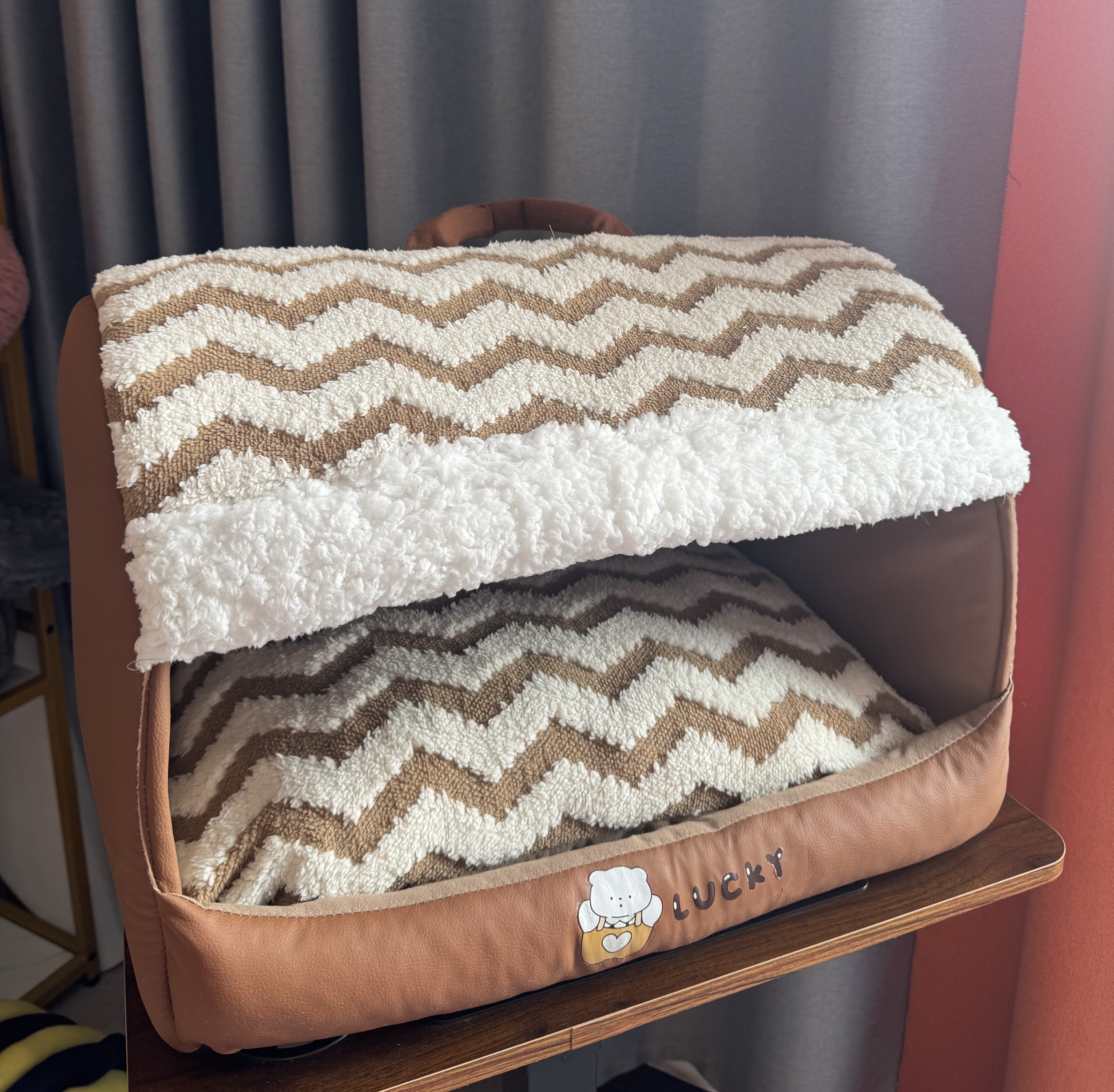 2025新款猫窝冬季保暖加厚狗窝猫咪抽屉半封闭式睡觉窝垫四季通用