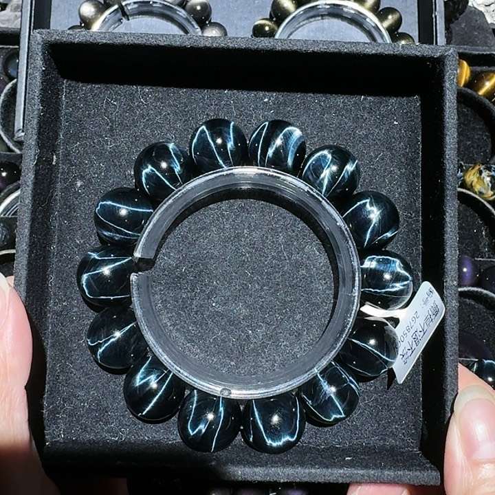 顺***吧木变石未镶嵌手饰