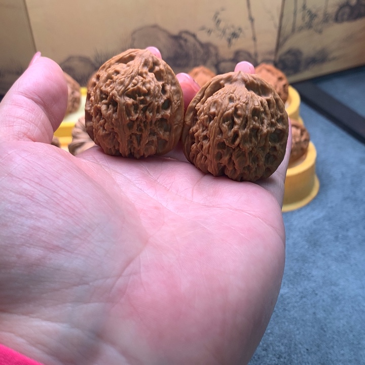 文玩核桃把件南疆石