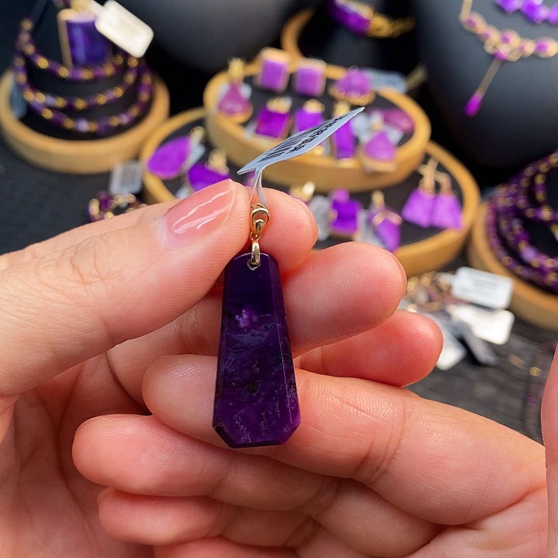 苏纪石（舒俱来）18K金镶嵌吊坠