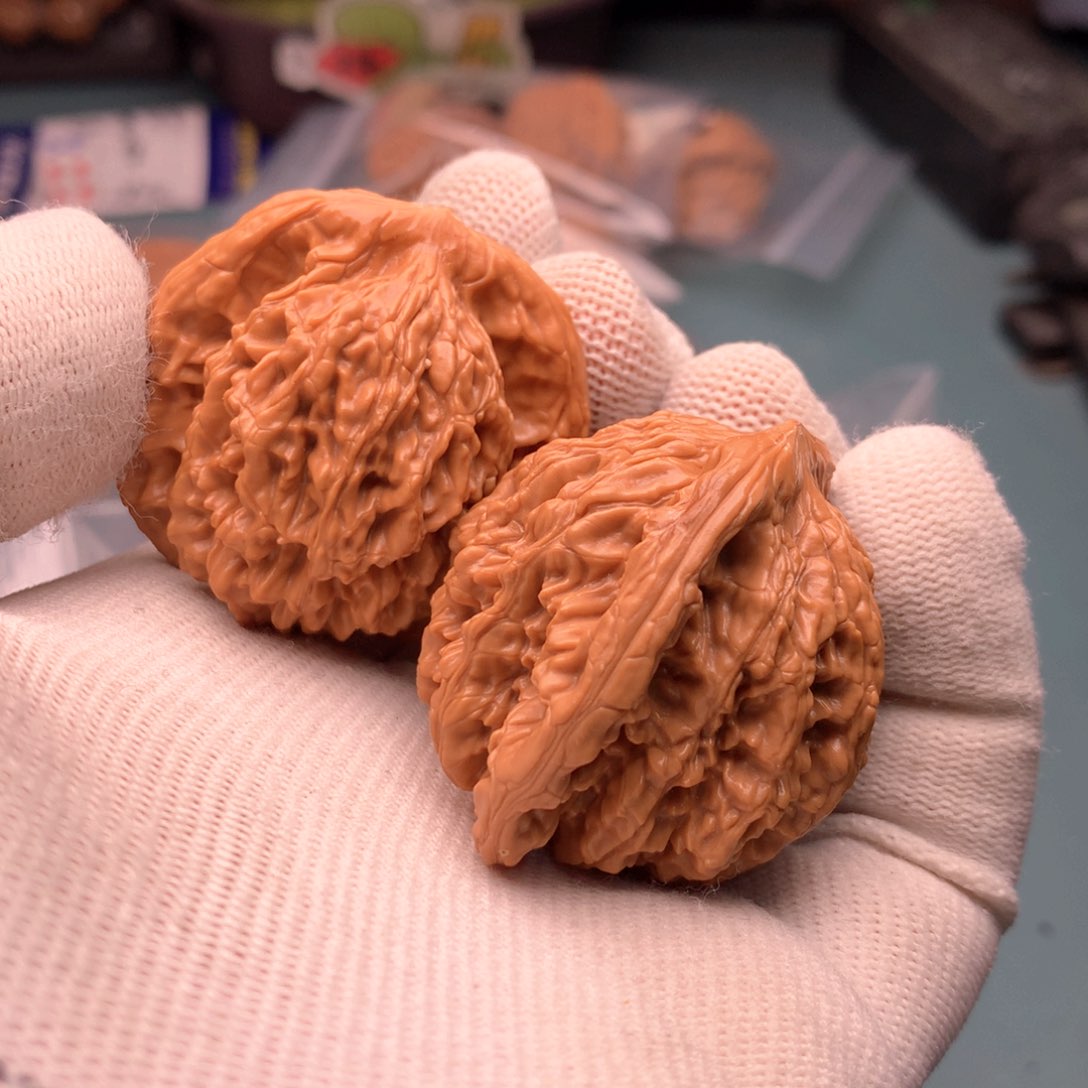 文玩核桃把件小*哥虎头89