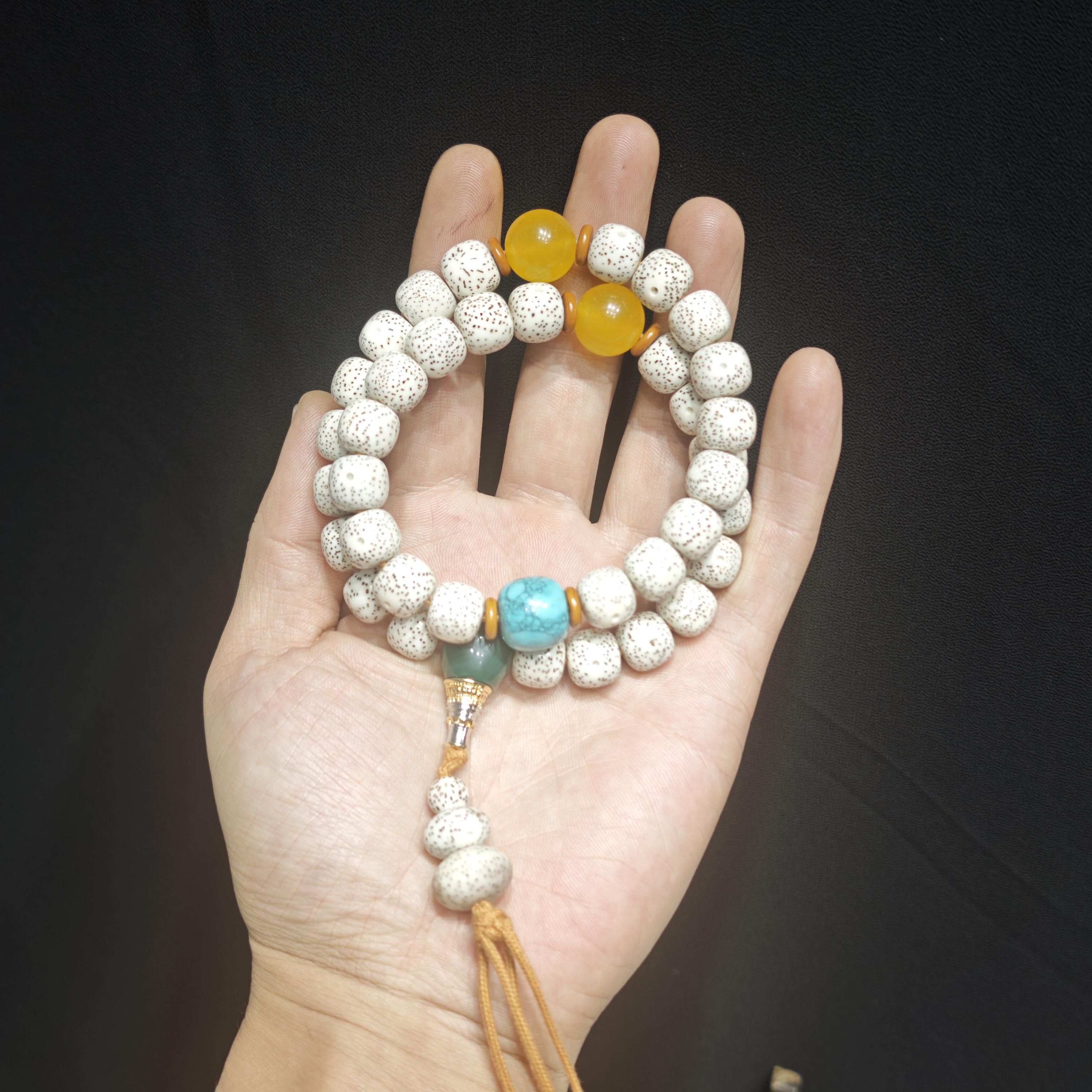 海南星月菩提脱脂高抛老型桶珠11*12mm手持（含配珠）特价仅此一条