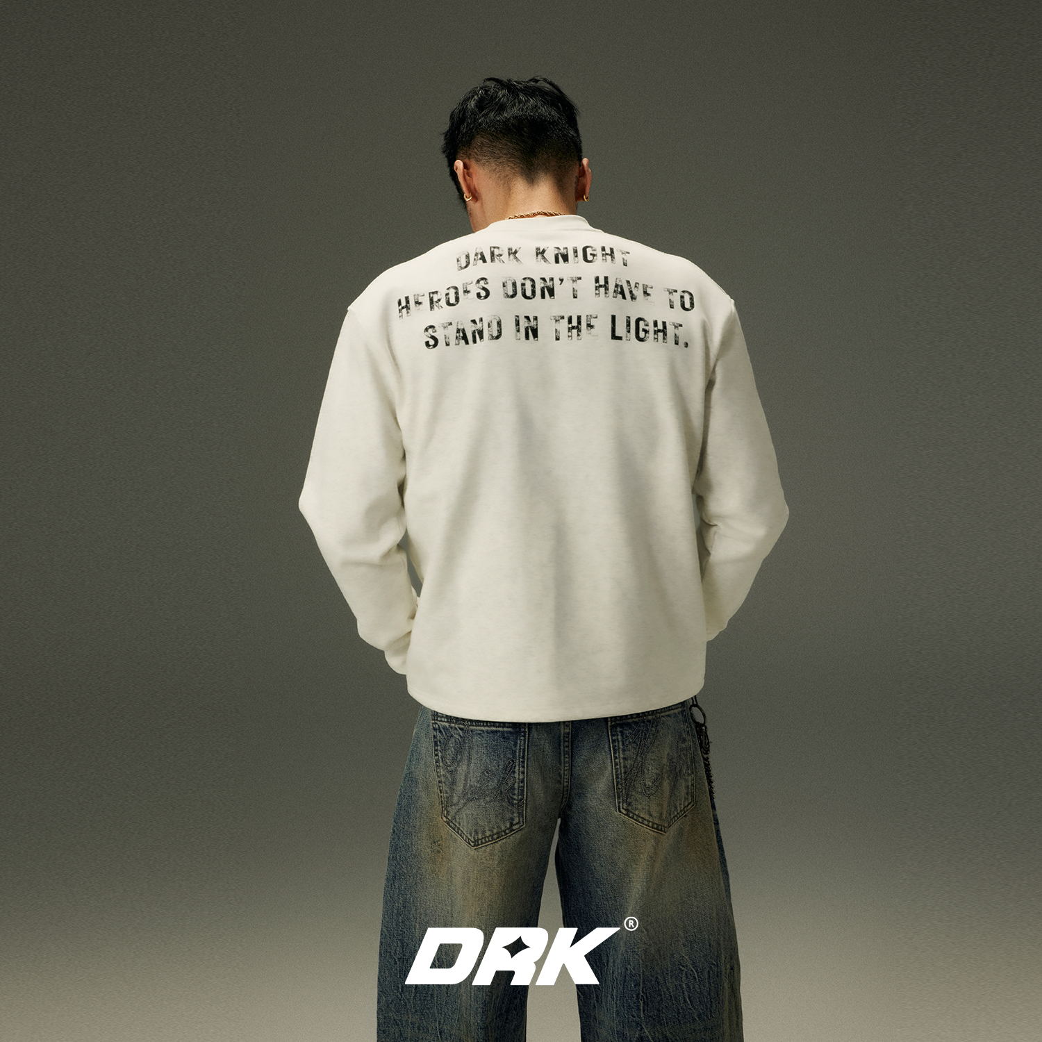 DRK【穆】字母印花薄绒打底卫衣加绒户外套头纯色印花柔顺卫衣秋冬