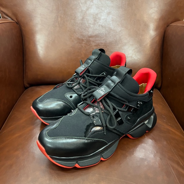 99新 Christian Louboutin/克里斯提·鲁布托 新款运动鞋42.5码
