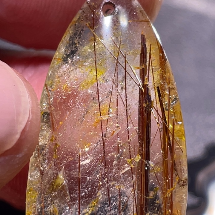 一***候发晶颈饰未镶嵌钛