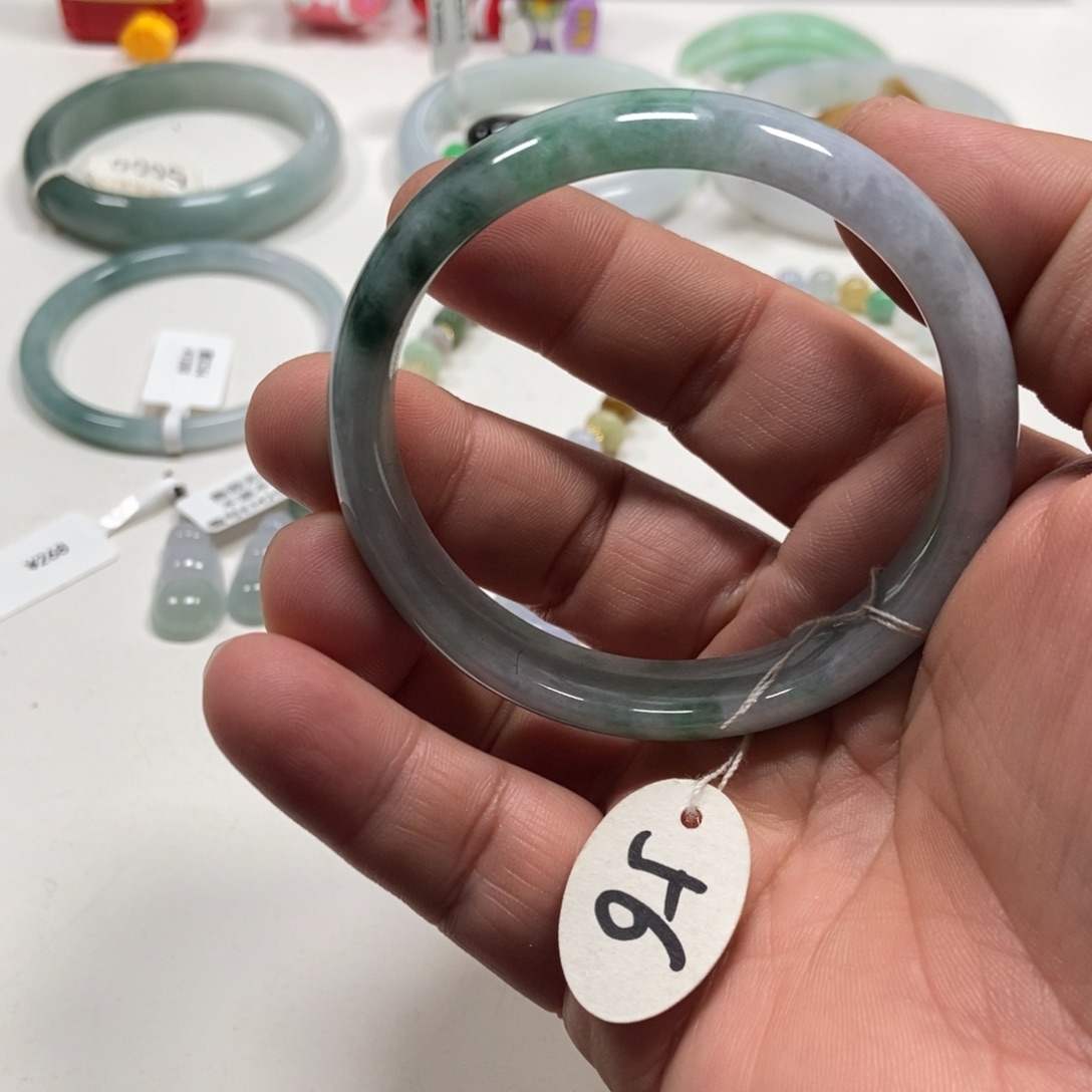 翡翠未镶嵌手镯翡翠