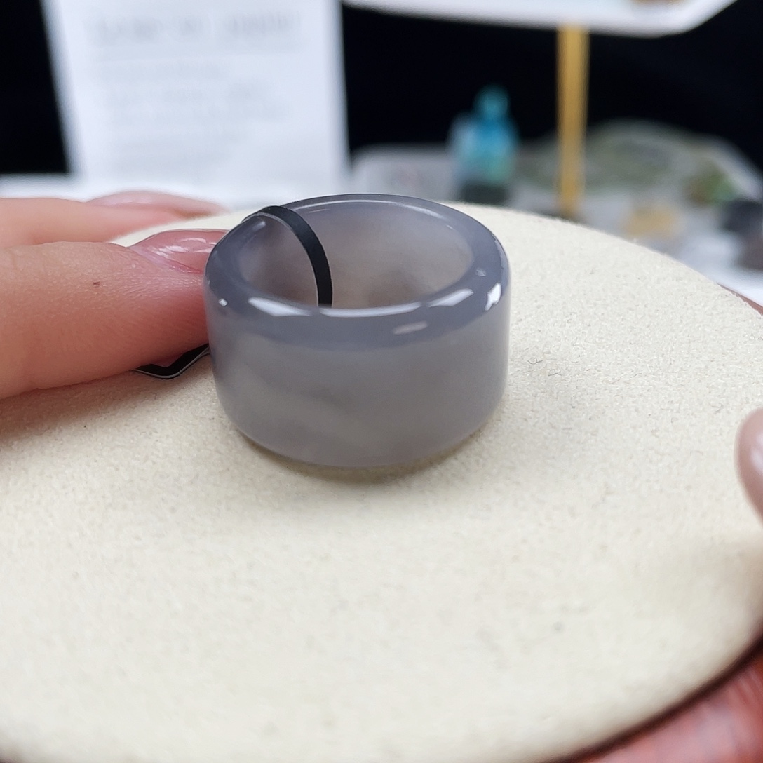 和田玉未镶嵌戒指P13烟紫圆切17.4不退换