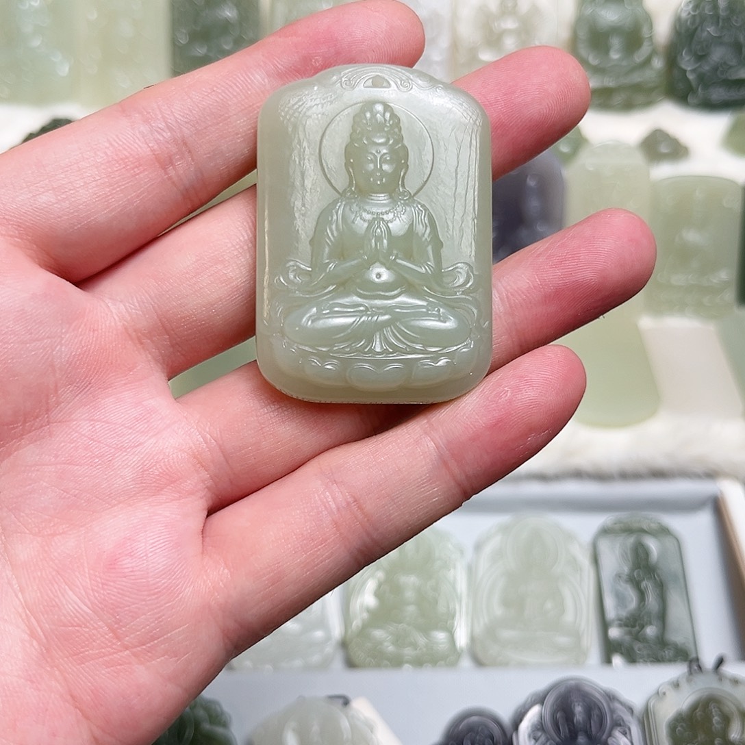 和田玉未镶嵌颈饰