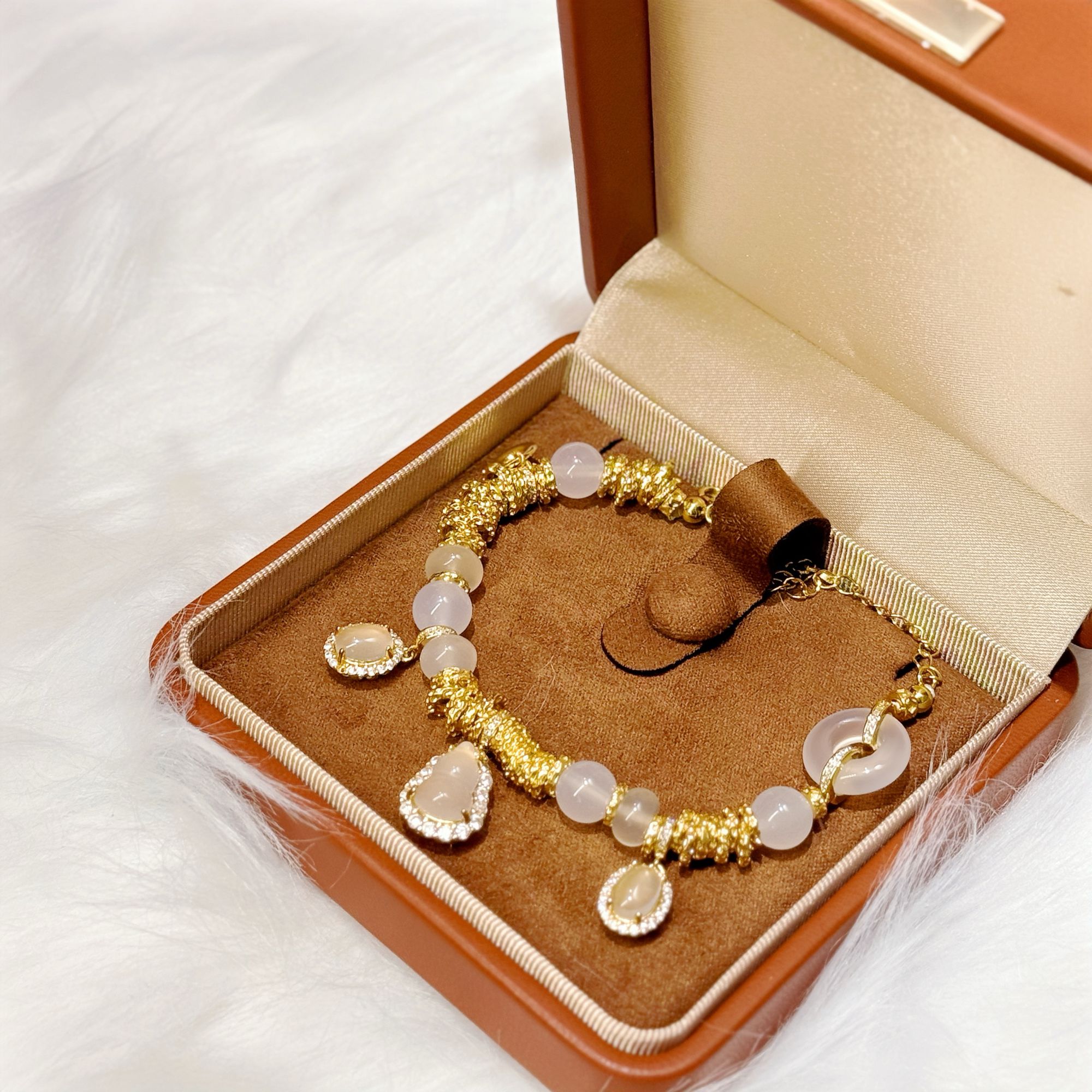 镀18K 国风葫芦盘缠金色手链SU1439
