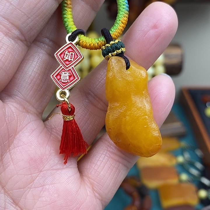 蜜蜡未镶嵌颈饰钥匙扣