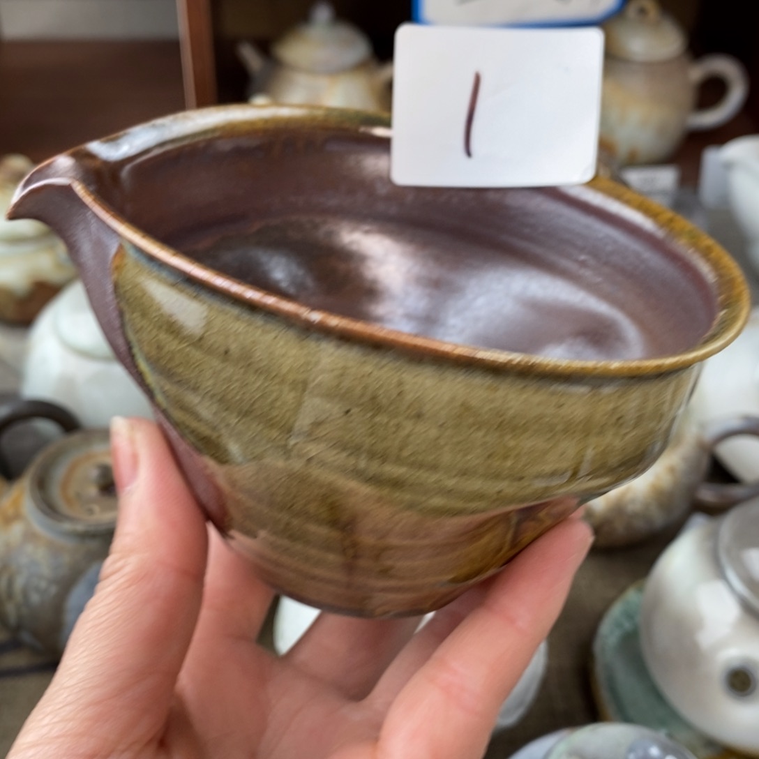 長*1红泥美美公道～折后喝奶茶