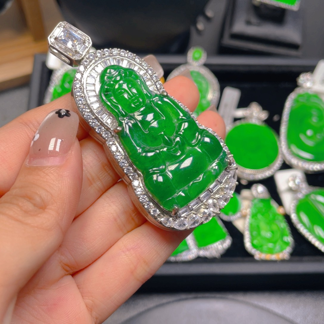 翡翠未镶嵌吊坠(不含链)
