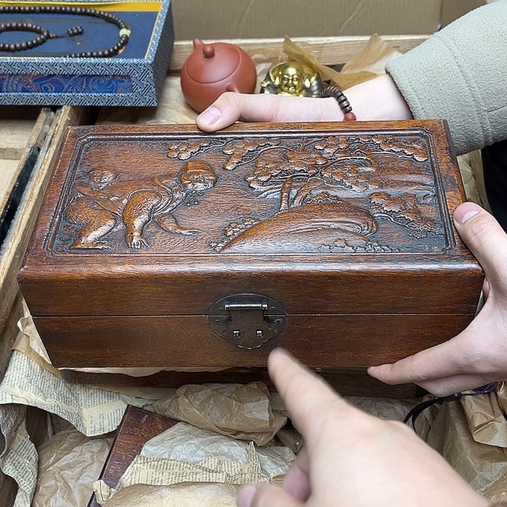 大叶紫檀（黑酸枝木类）