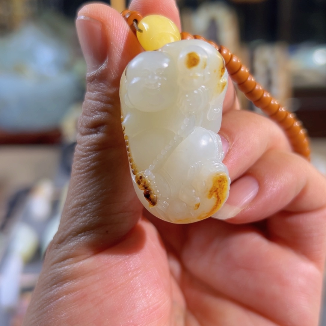 和田玉颈饰未镶嵌