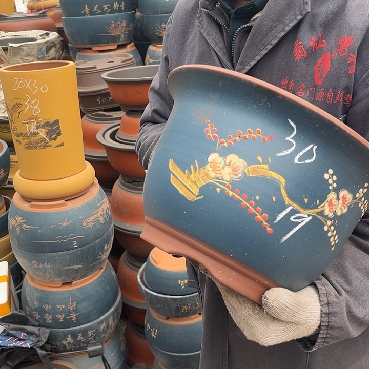 紫砂紫砂花盆和小