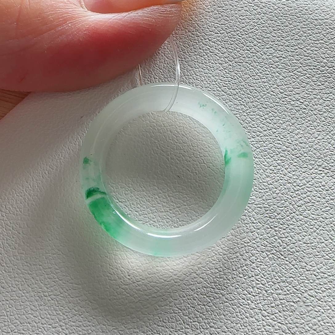 石英质玉（非洲翠）未镶嵌戒圈