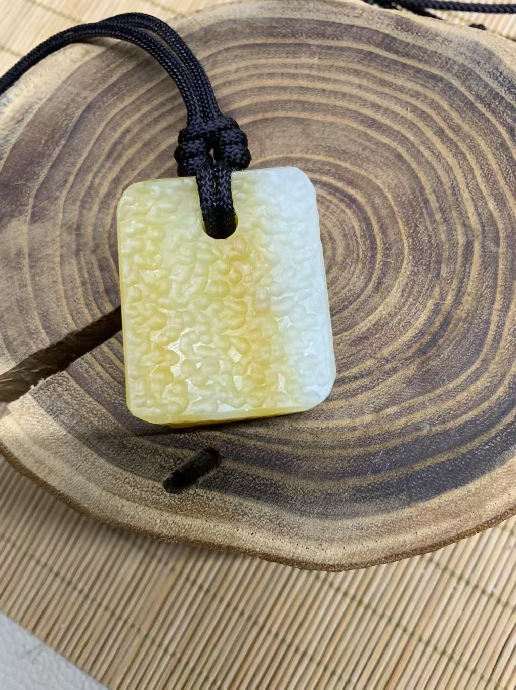 天然岫玉小方无事牌