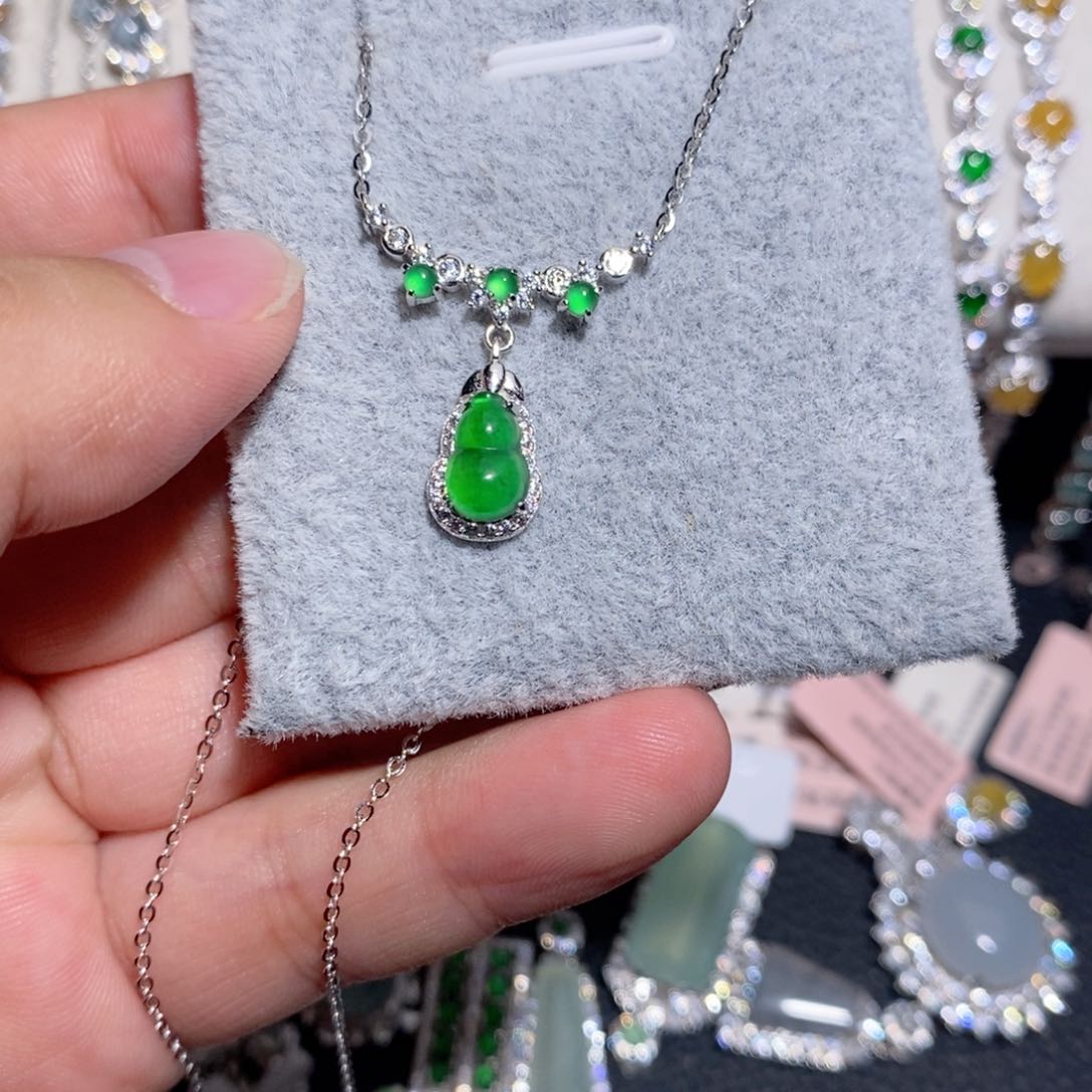 翡翠银S925镶嵌颈饰k j ji