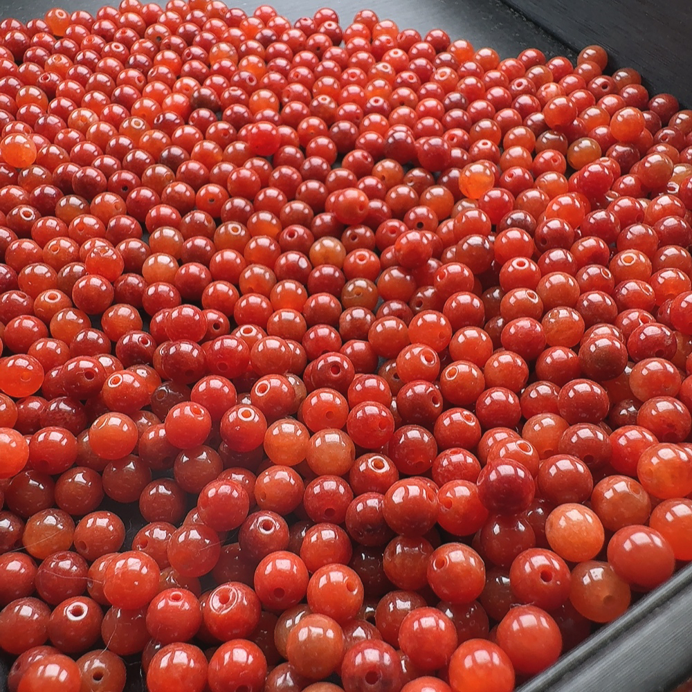 卡6mm 缅料A货翡翠 红珠 多样性发一颗