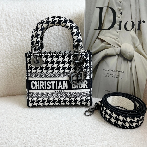 99新 DIOR/迪奥 千鸟格三格戴妃/86745843/代卖服务/12期