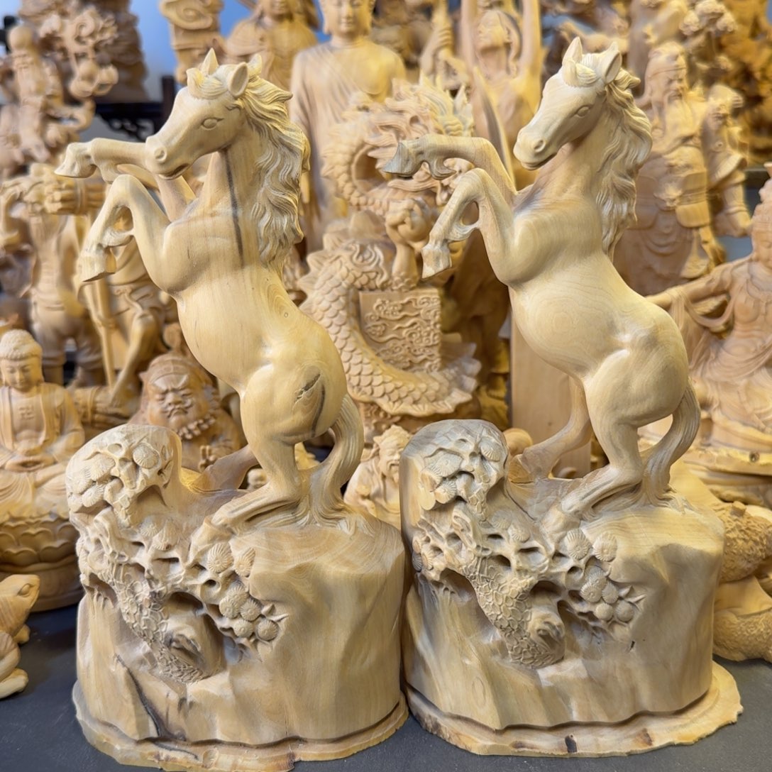 湖***哥黄杨木小叶黄杨木19高马摆件2个有瑕