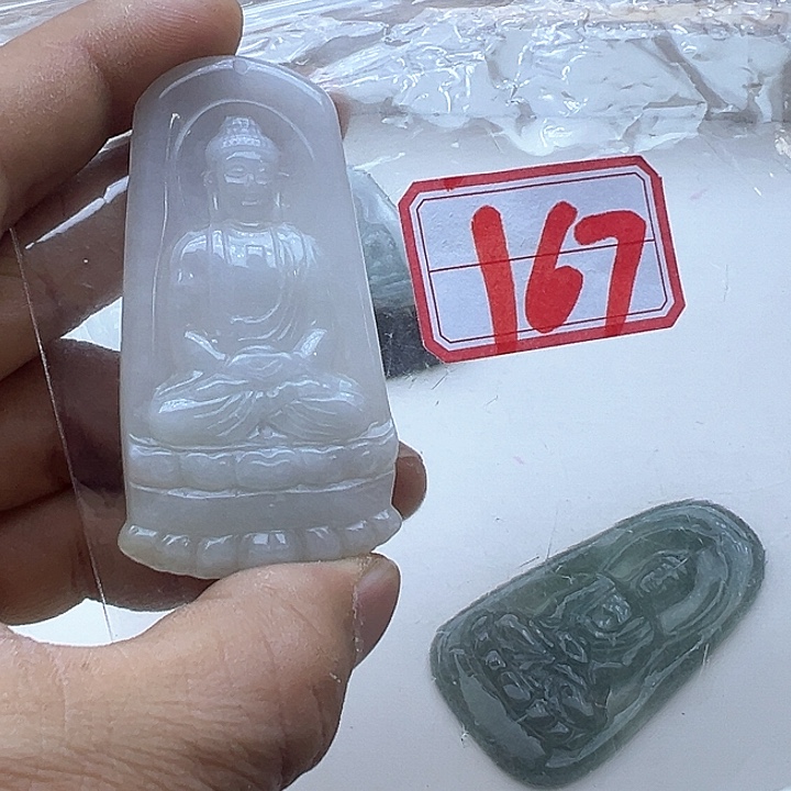 翡翠颈饰未镶嵌望**捞