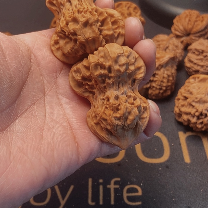 文玩核桃吊坠文玩核桃182