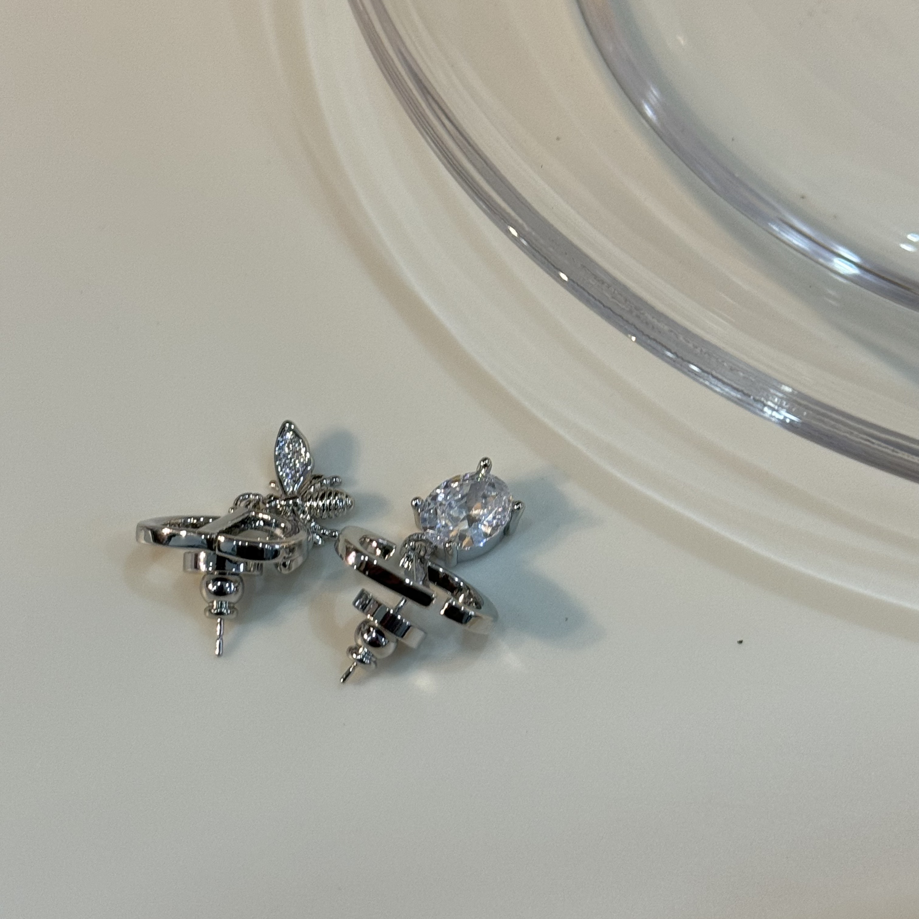 铜合金锆石耳饰 HRY0-铜合金CD蜜蜂简约百搭耳钉HRY0-1246