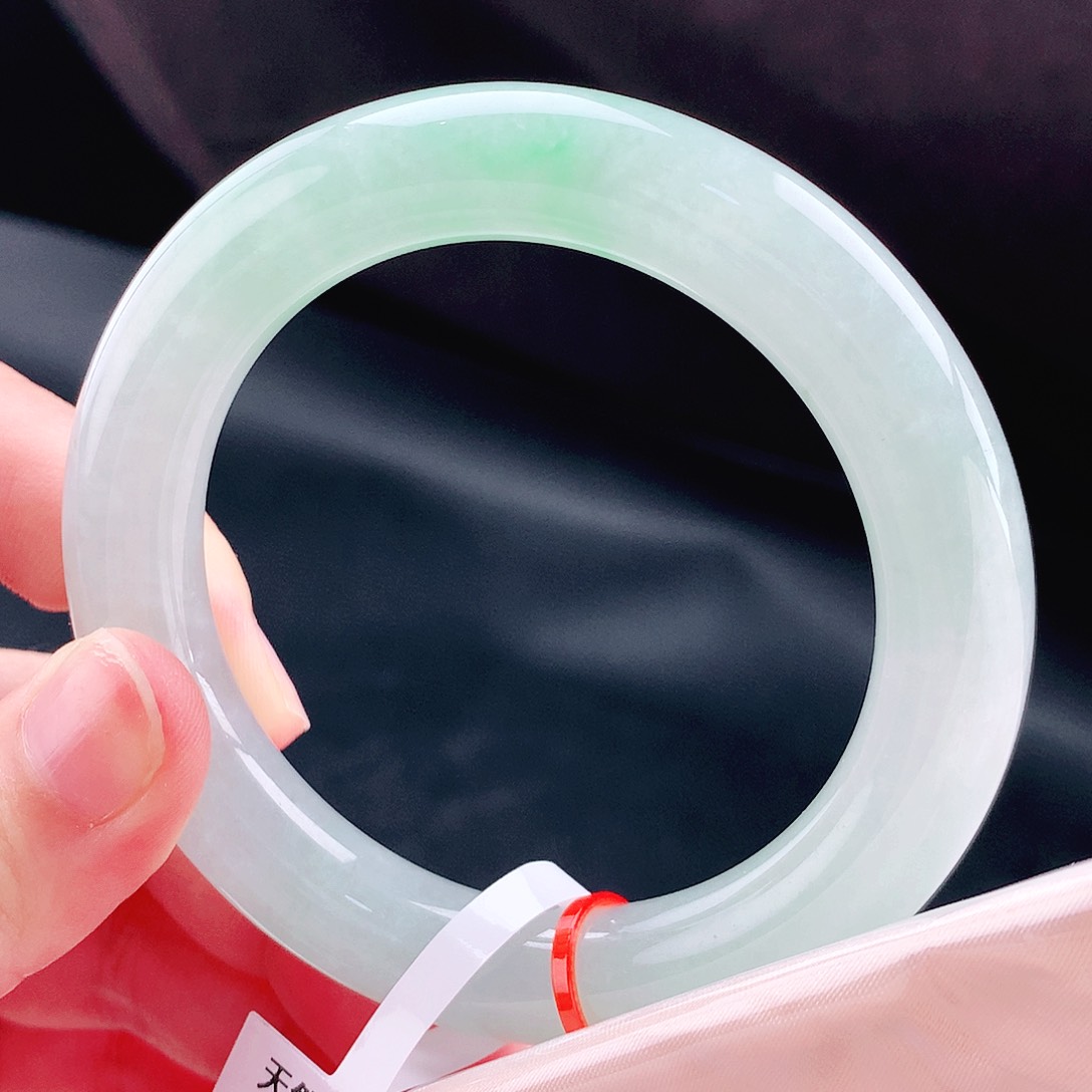 未镶嵌手镯翡翠55胖