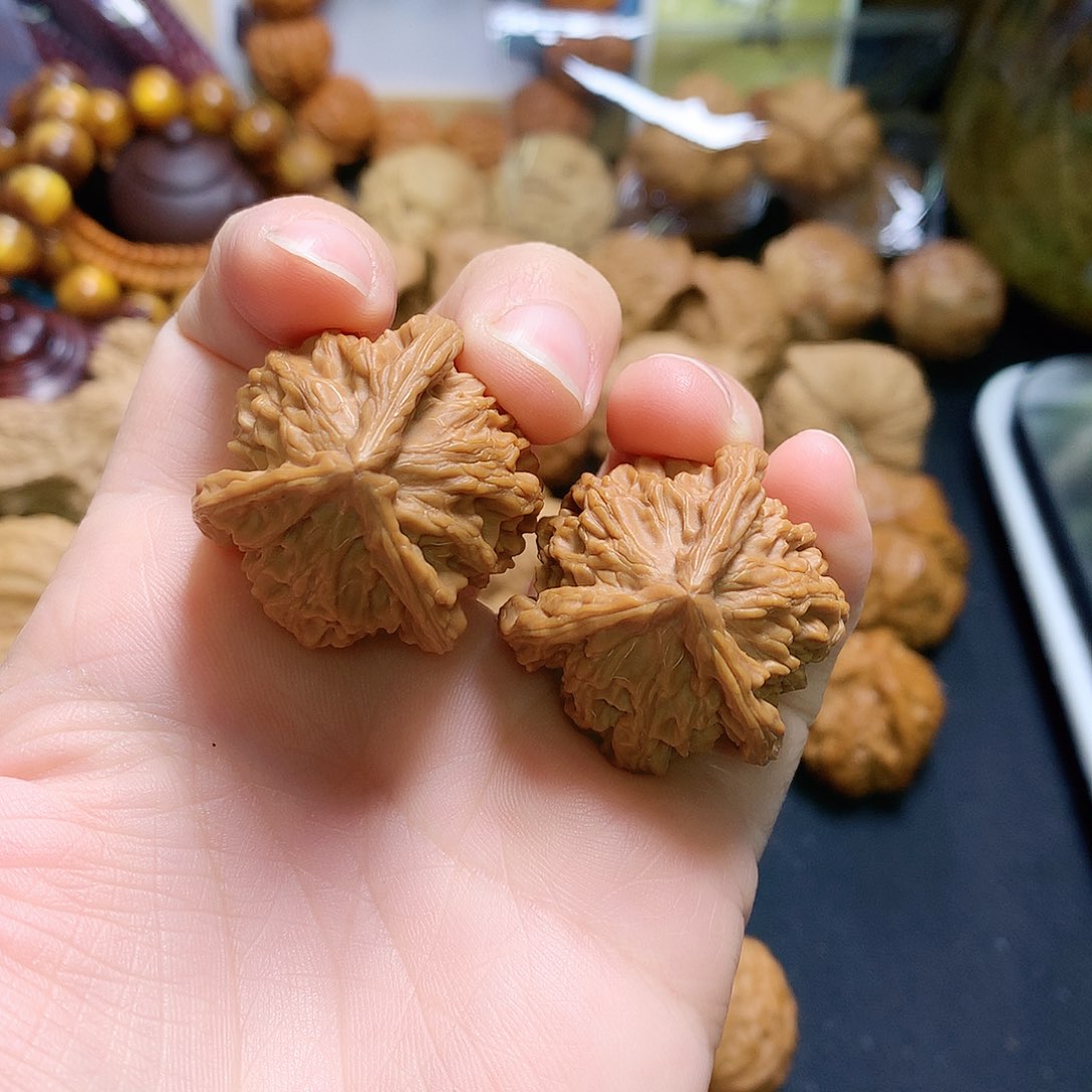 文玩核桃吊坠盘山奔手捻