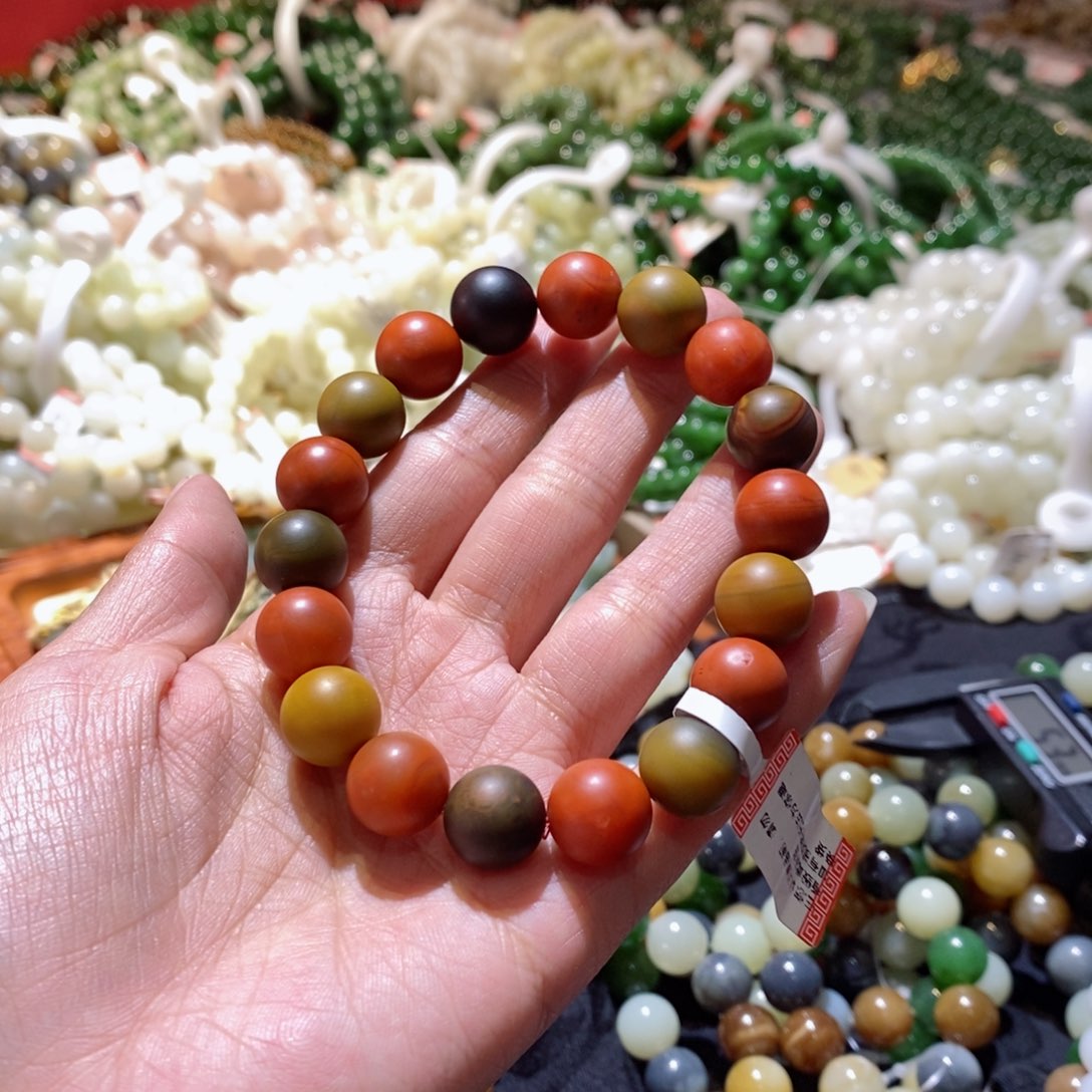 南红玛瑙手链未镶嵌