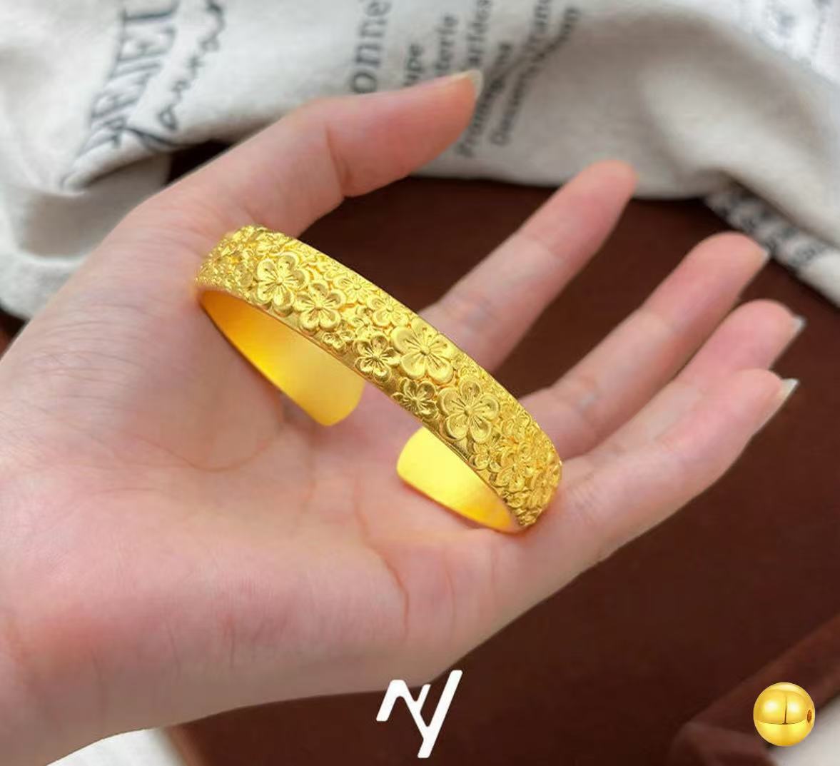 铜合金手镯 合金手镯宽面錾刻满桃花手镯实心花朵开口镯子复古