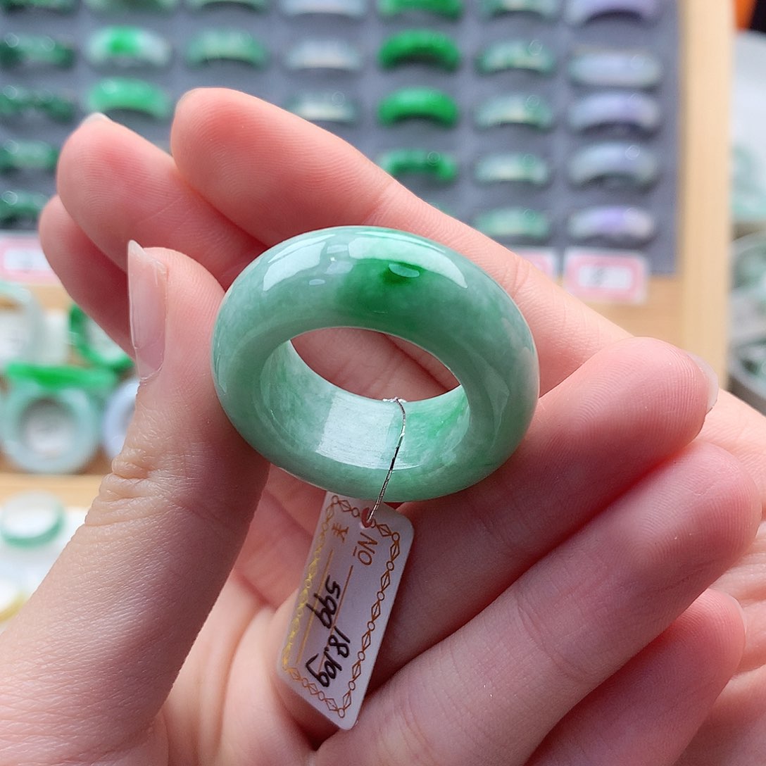 翡翠戒指未镶嵌半***心25-26号