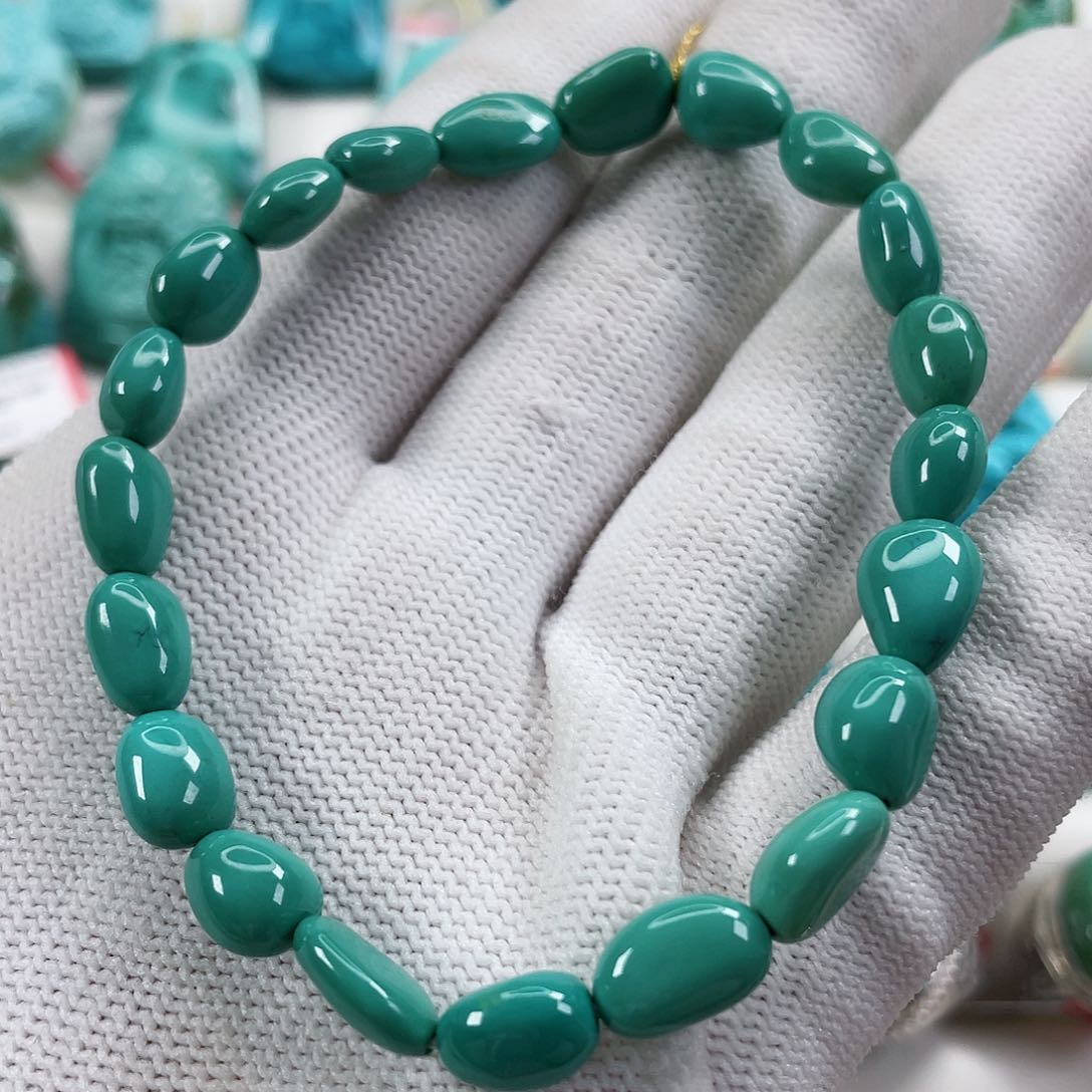 绿松石颈饰18K金镶嵌