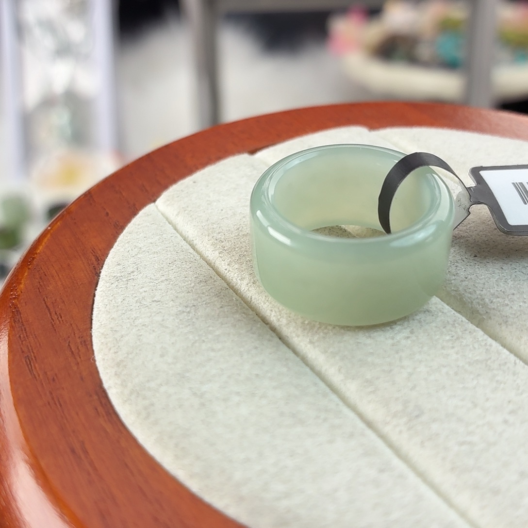 和田玉未镶嵌戒指r34奶蓝圆切16.2