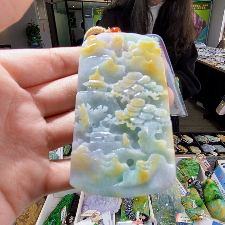 颈饰未镶嵌翡翠翡翠