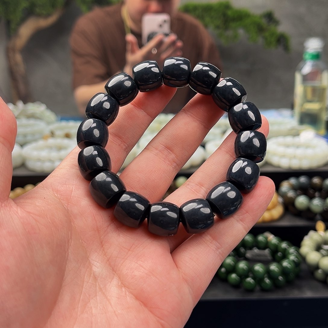 手链未镶嵌和田玉