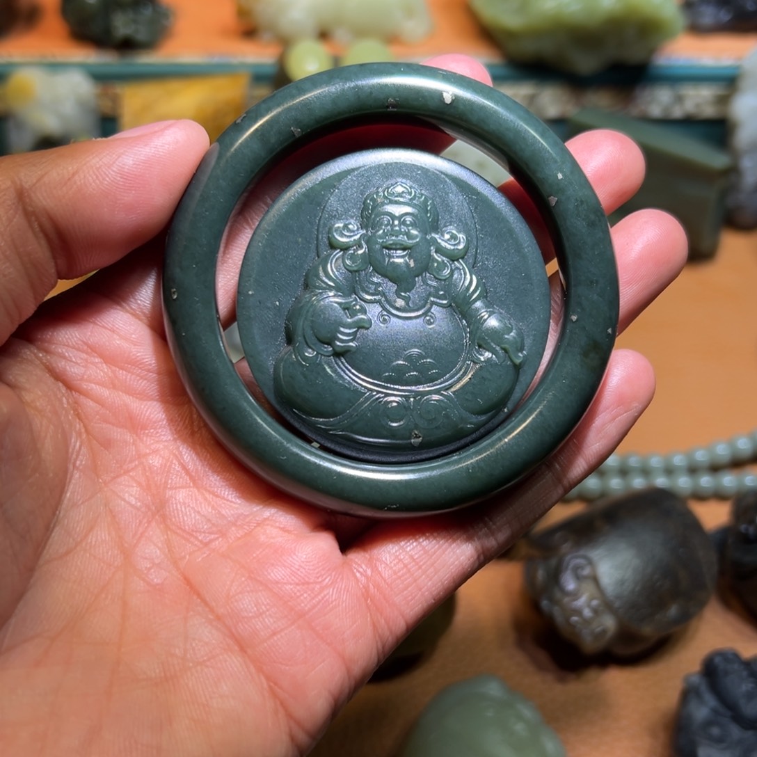 和田玉未镶嵌挂件