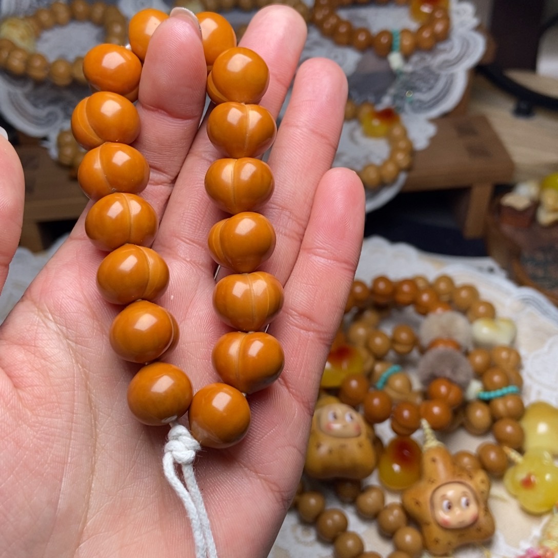 吊坠猴头核桃屁桃玻璃底15手持