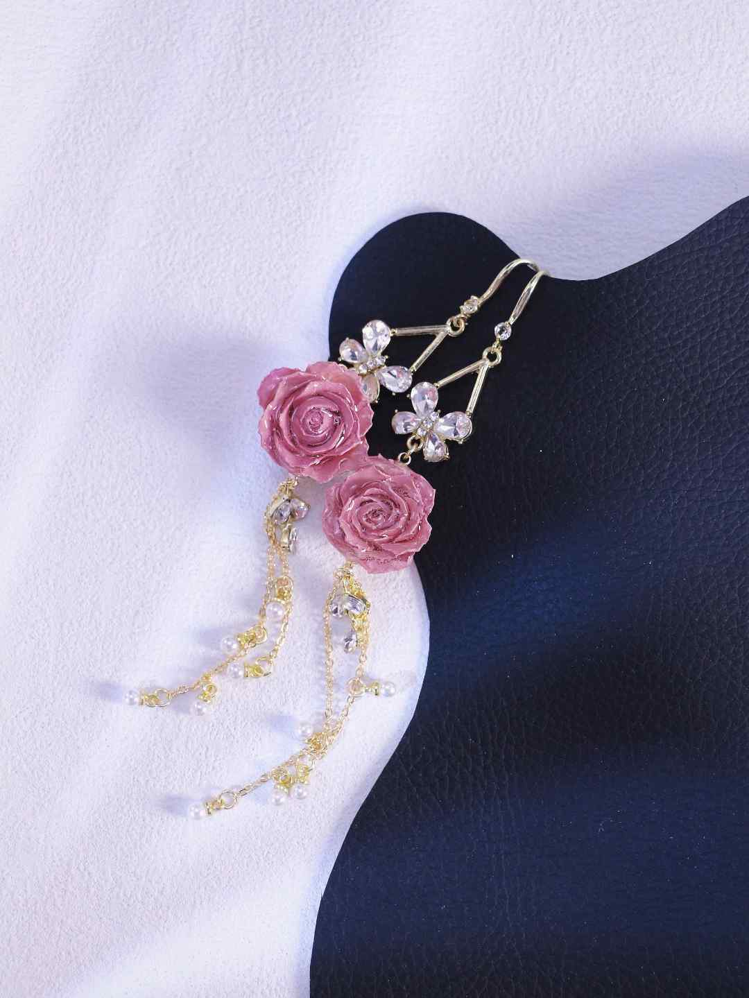 铜合金耳饰 玫瑰花蝴蝶轻奢耳饰永生花开花玫瑰约会必备流苏耳环