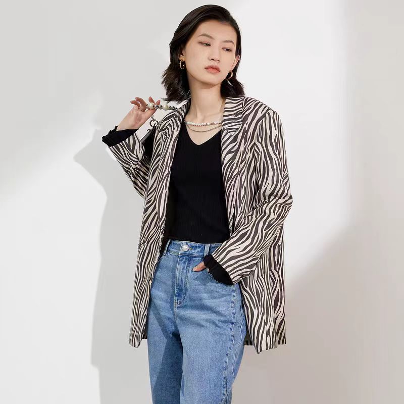 2025豹纹西装时尚黑白大气潮流款