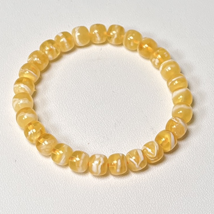 8×7mm俄一线天蜜蜡同料手串