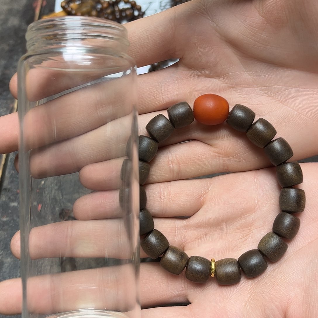 大叶紫檀（黑酸枝木类）