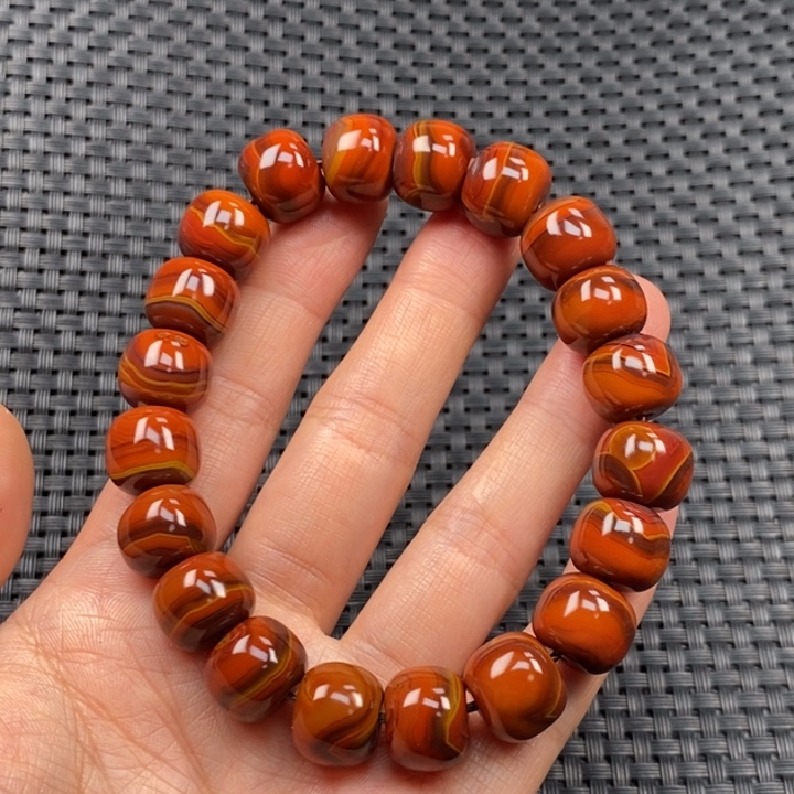 飞***y玛瑙/玉髓未镶嵌手串战国红手串