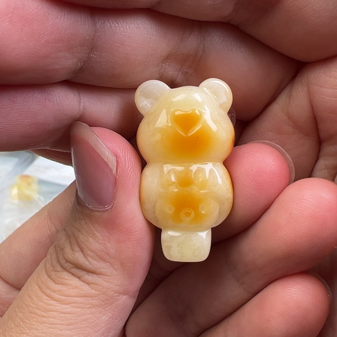 琥珀手链未镶嵌熊